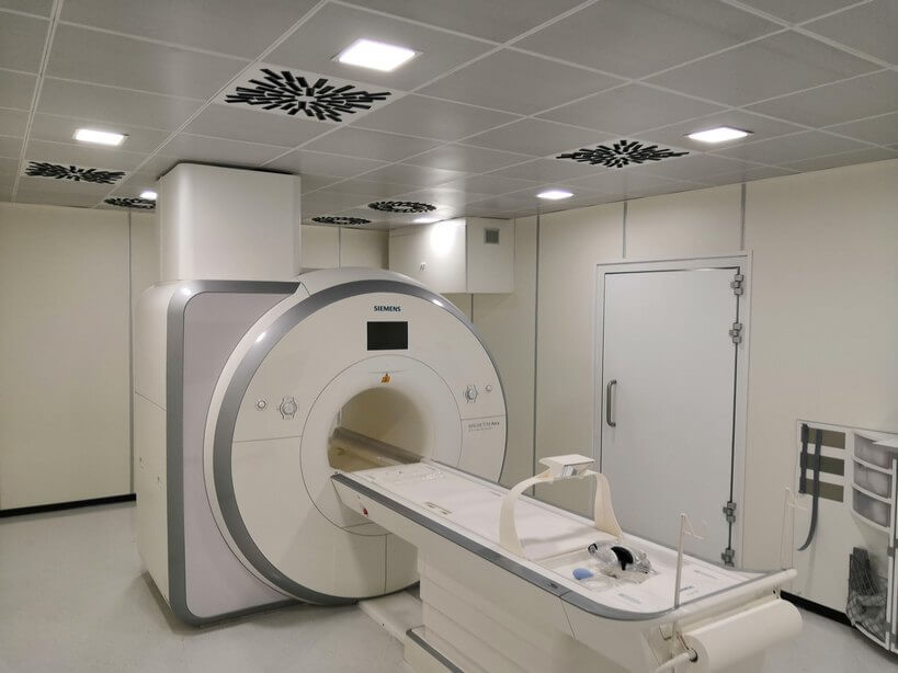 Salle IRM blindée achevée, installée par une entreprise de blindage expérimentée